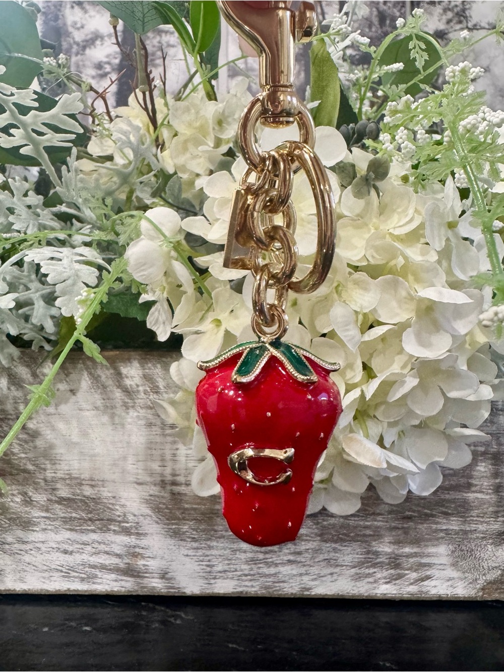 🍃🍓COACH Strawberry Bag Charm Keychain Red Enamel and Gold